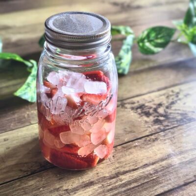 いちごビネガー作りたて