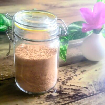 瓶に入れた手作りコンソメ